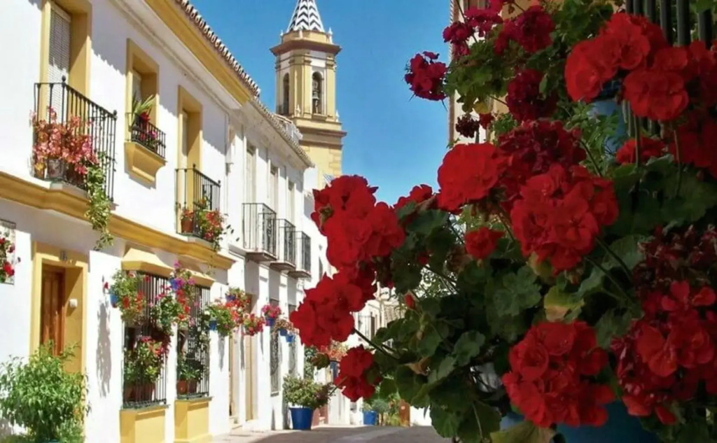 Estepona - Playa - Villa de 3 dormitorios con acceso directo a la piscina y al lado del mar Si7