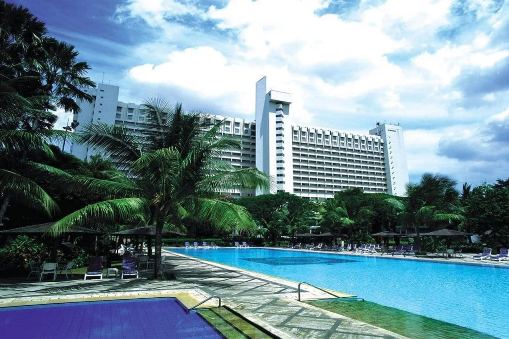 Отель Borobudur Jakarta