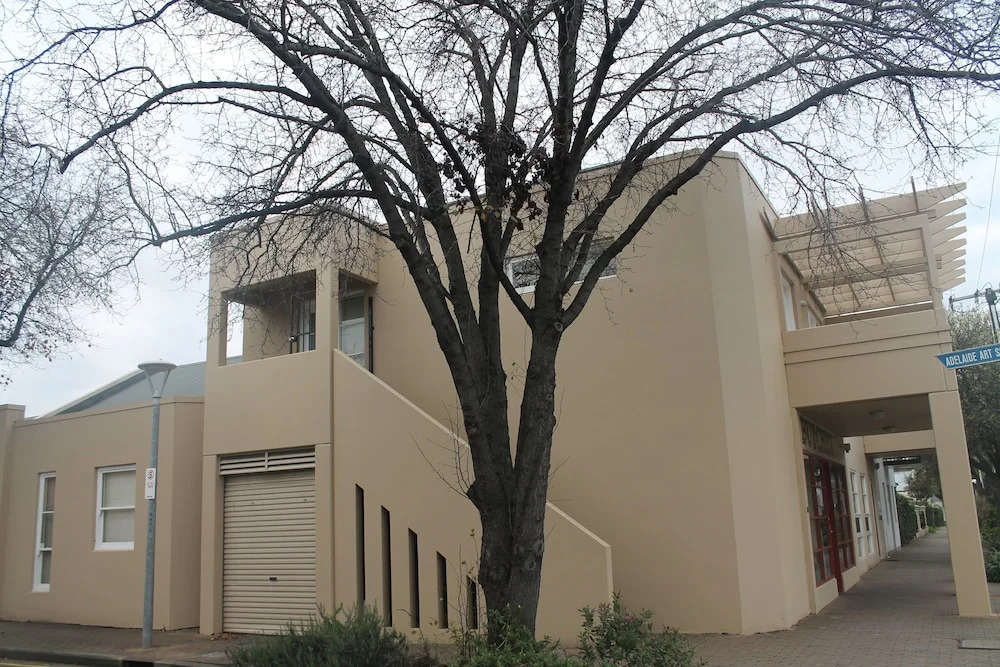 Adelaide DressCircle Apartments - Specialty Accommodation