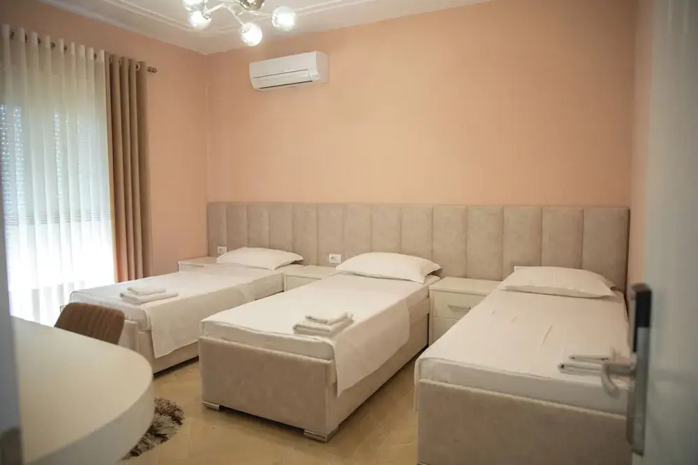 Hotel Merkaj