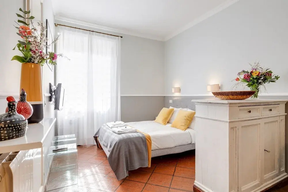 Navona Little Home
