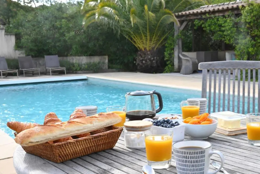 Villa for 10 Pool 5 Suites Grimaud