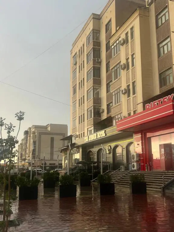 The Avenue Hotel