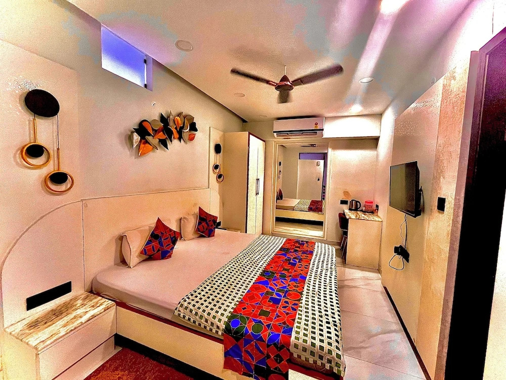 FabHotel Shubh Hari