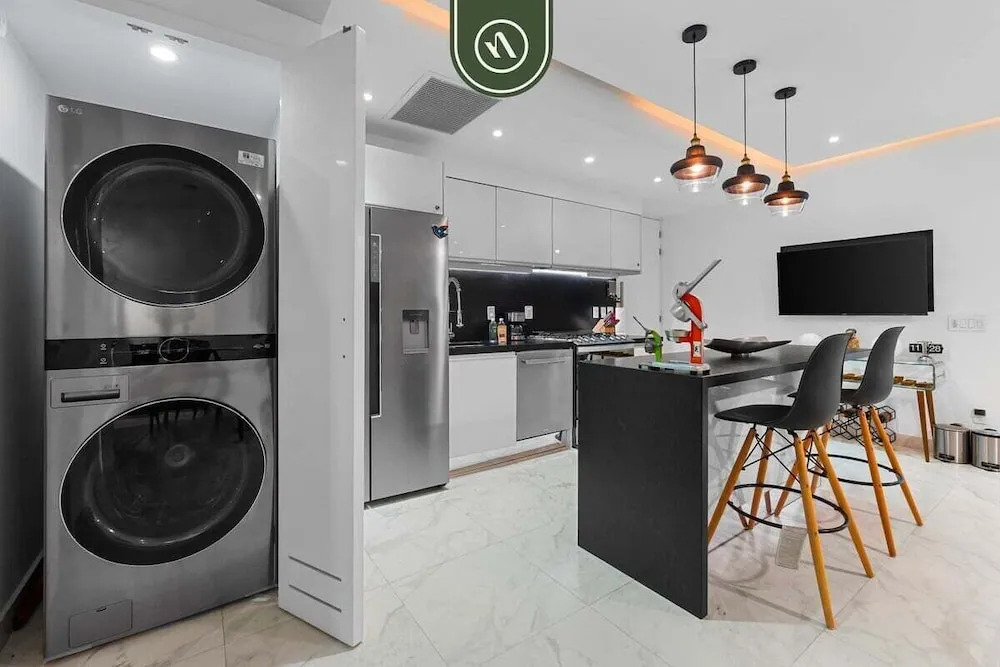 Amazing 1 BR Condo in Romantic Zone - Pool - Gym