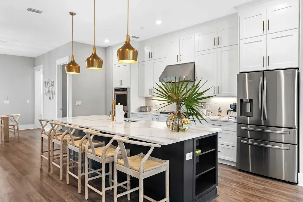 2 Homes in Inlet Beach by Avantstay Sleeps 24, Walk to Beach, Free Golf Cart, Rooftop Decks, Pool Access