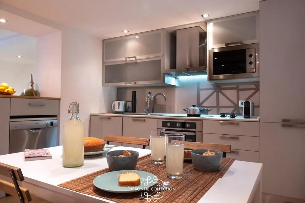 One Bedroom with Terrace in Alfama Centre 75 by Lisbonne Collection