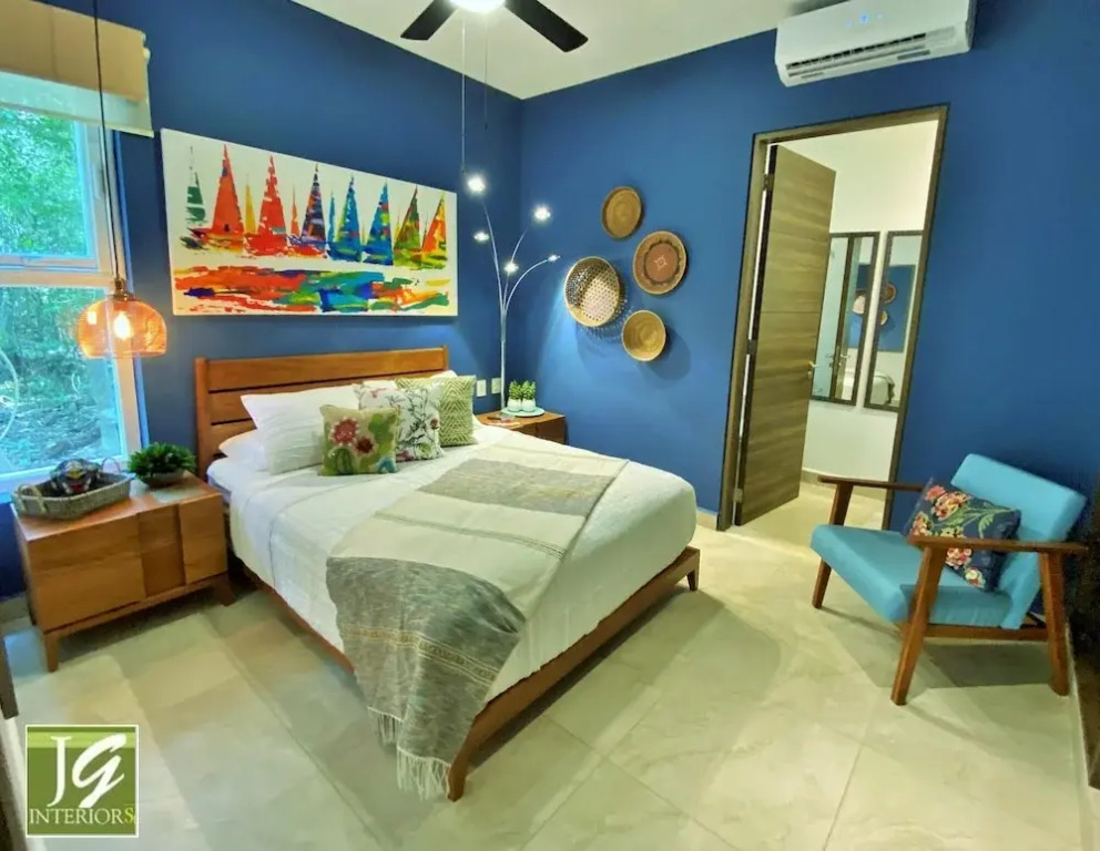 Beautiful Condo Garden Private Covered Patio Hi-speed Wi Fi Close to the Beach
