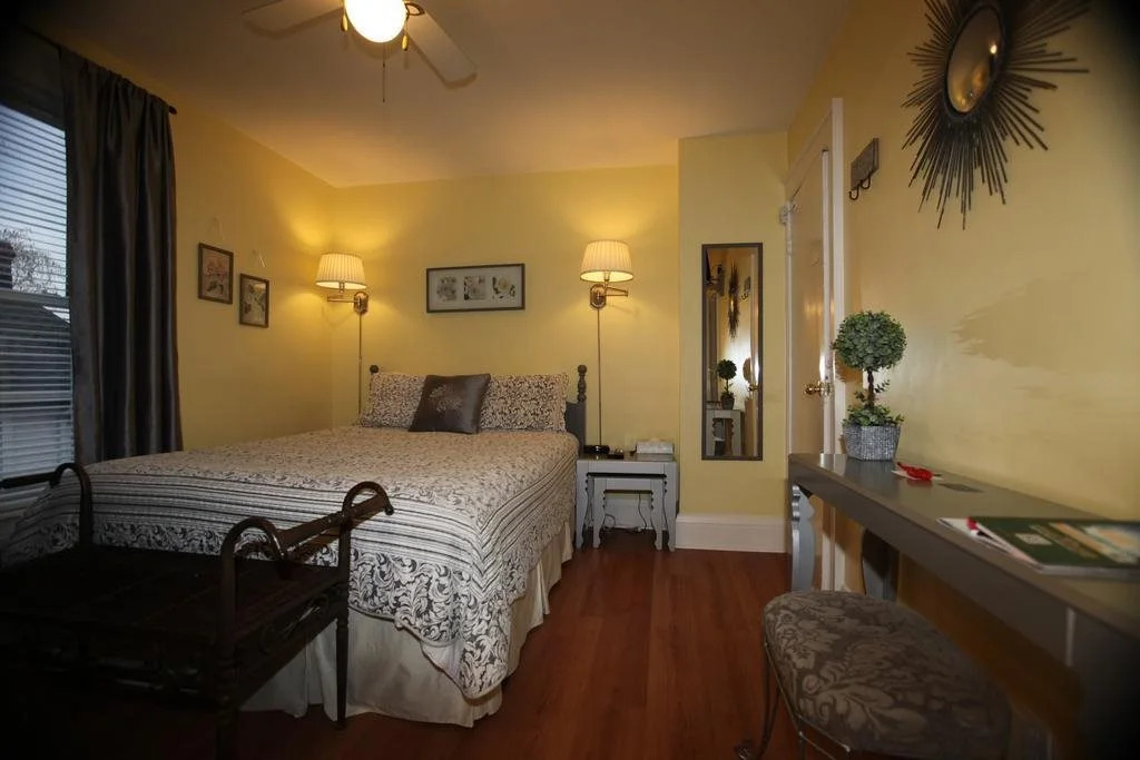 Ambiance By The Falls B&B