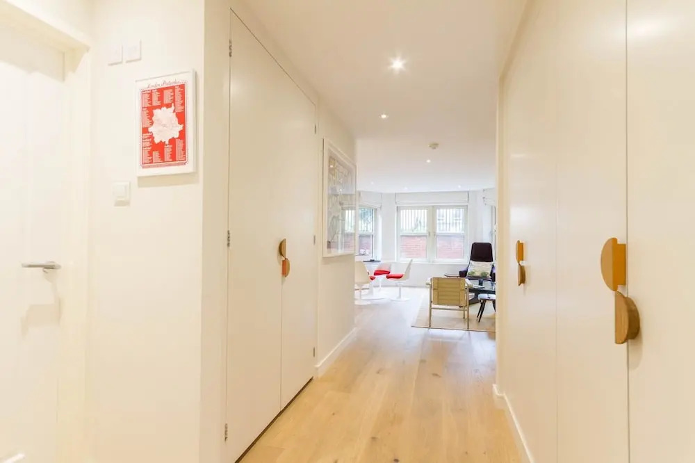 2 Bed, 2 bath flat in Covent Garden