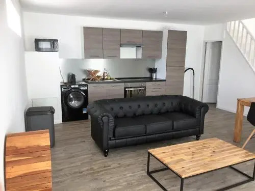 Maison neuve au pied des vignes