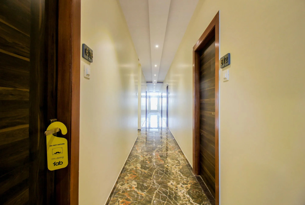 FabHotel Aksa International