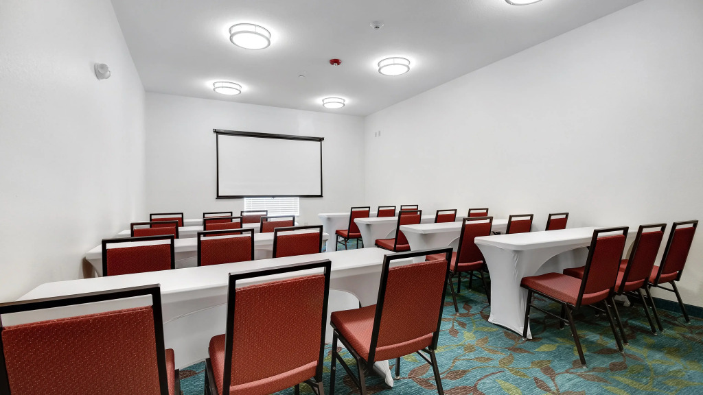 Candlewood Suites Waco by IHG