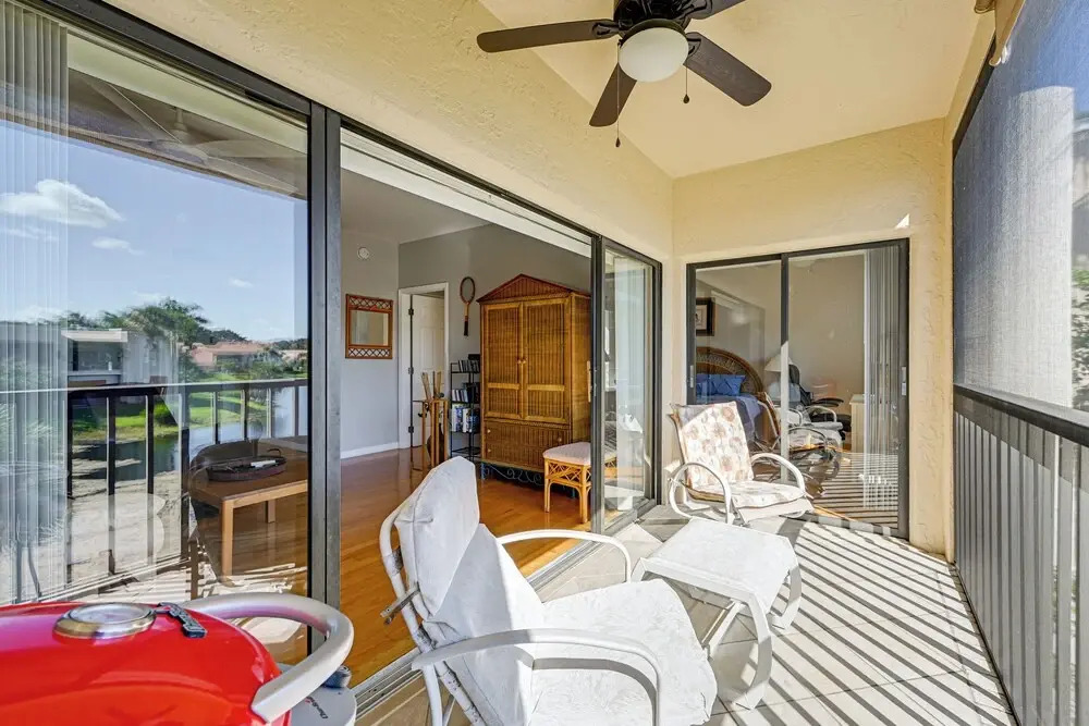 Family Condo w/ Pool! 3 Mi to Naples Beach