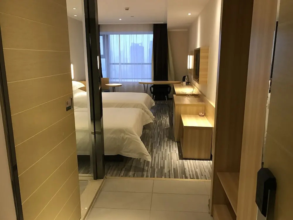 Hotel Pomelo Premier 西柚臻选武昌站酒店