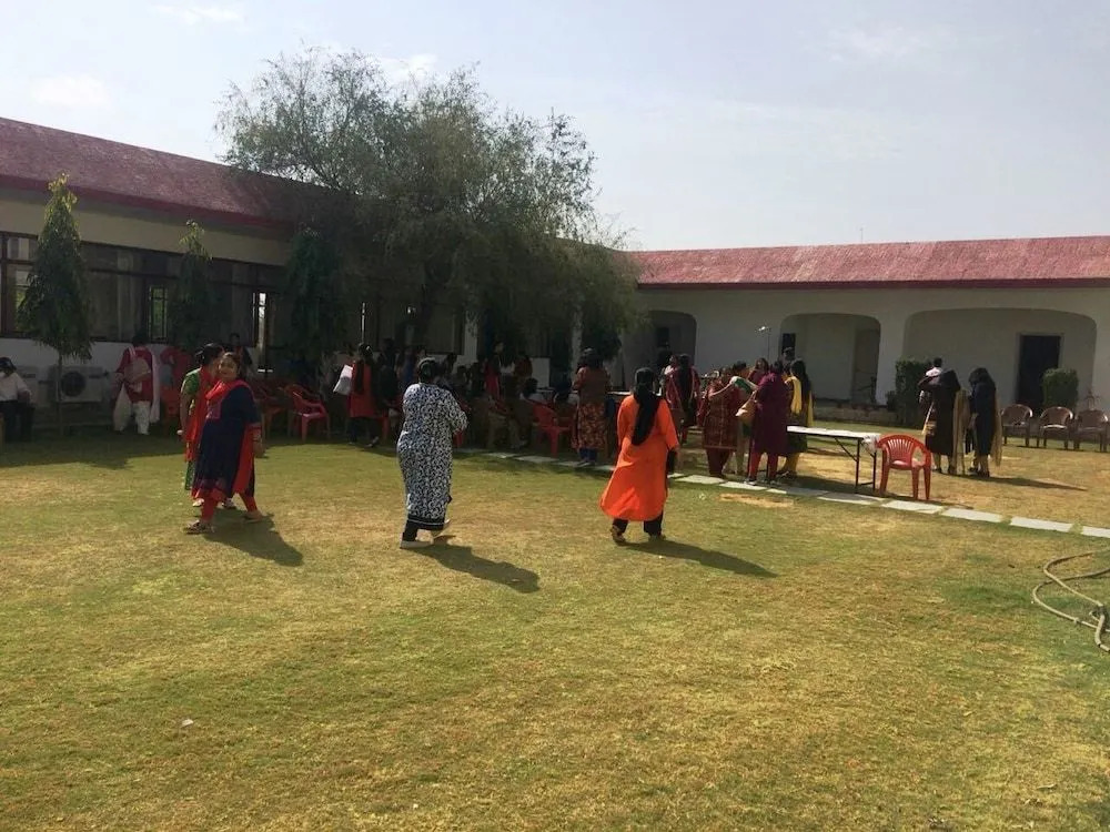 Estate Paradiso Jaipur