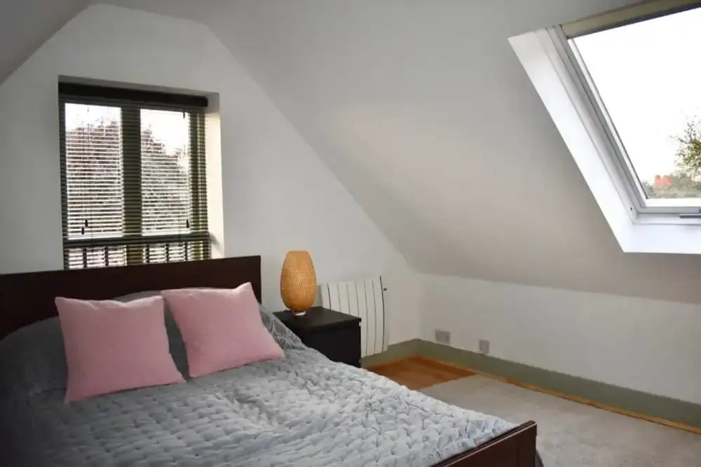 Cosy 2 Bedroom House With Parking