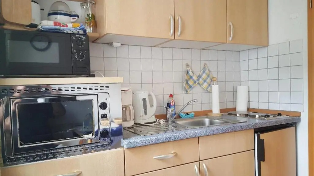 Cafe Altmühl, Ferienwohnungen Gästehaus Krimhilde direkt am Wasser