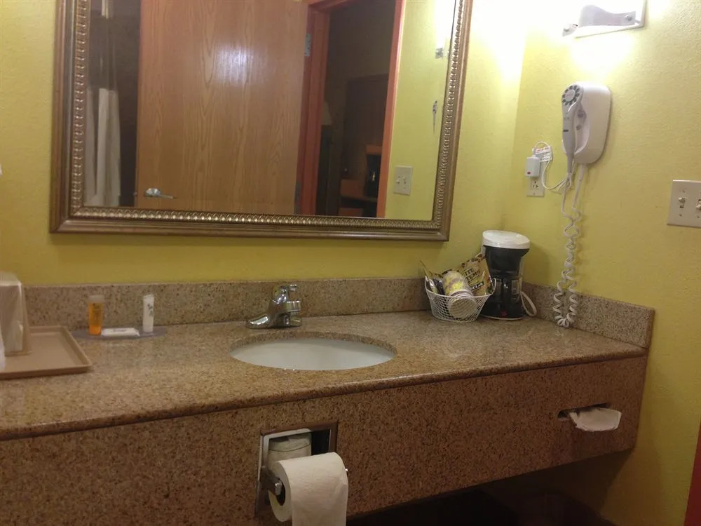 HomeTown Inn-Ringgold