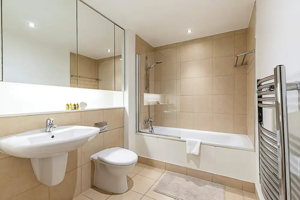 Spacious Modern Flat in Chelsea Harbour