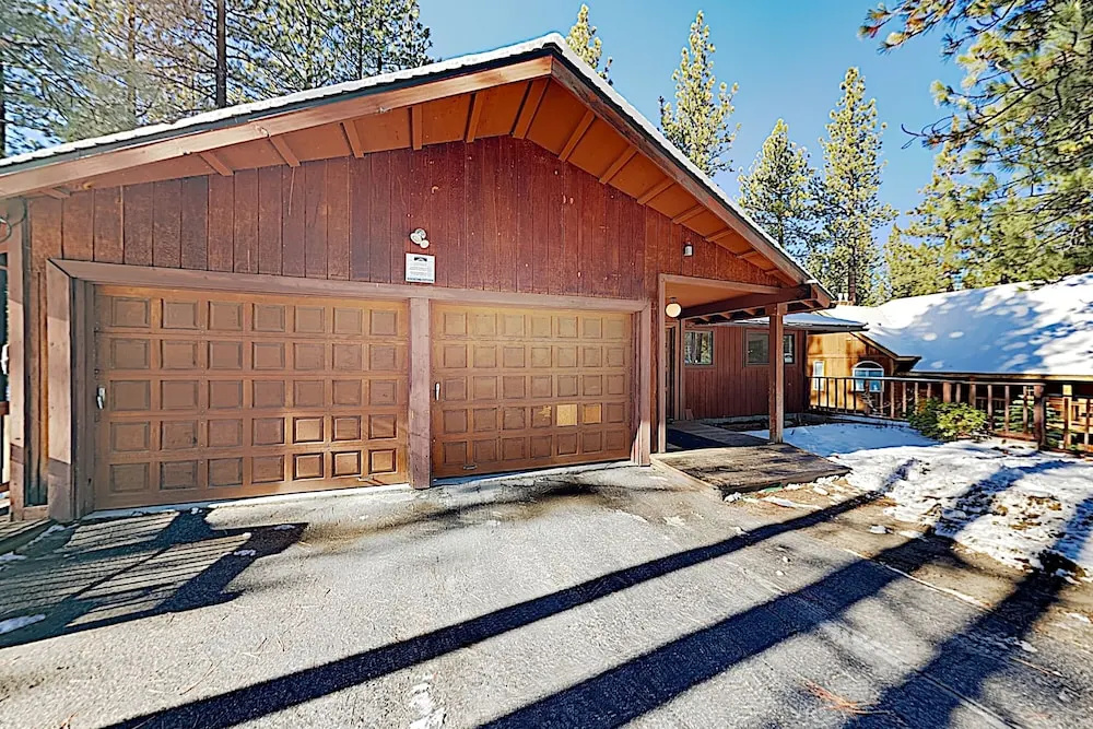 New Listing! Alpine Gem W/ Game Room & Hot Tub 3 Bedroom Home