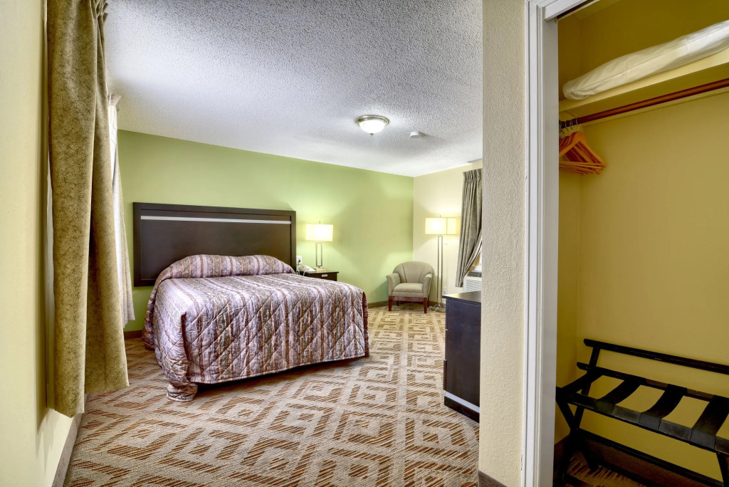 Roosevelt Inn & Suites Saratoga Springs