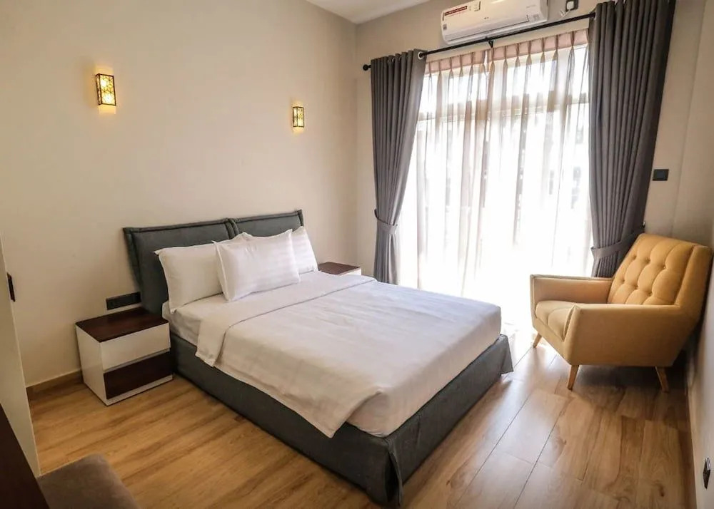 Pink Elephant Tourist Apartment Hotel