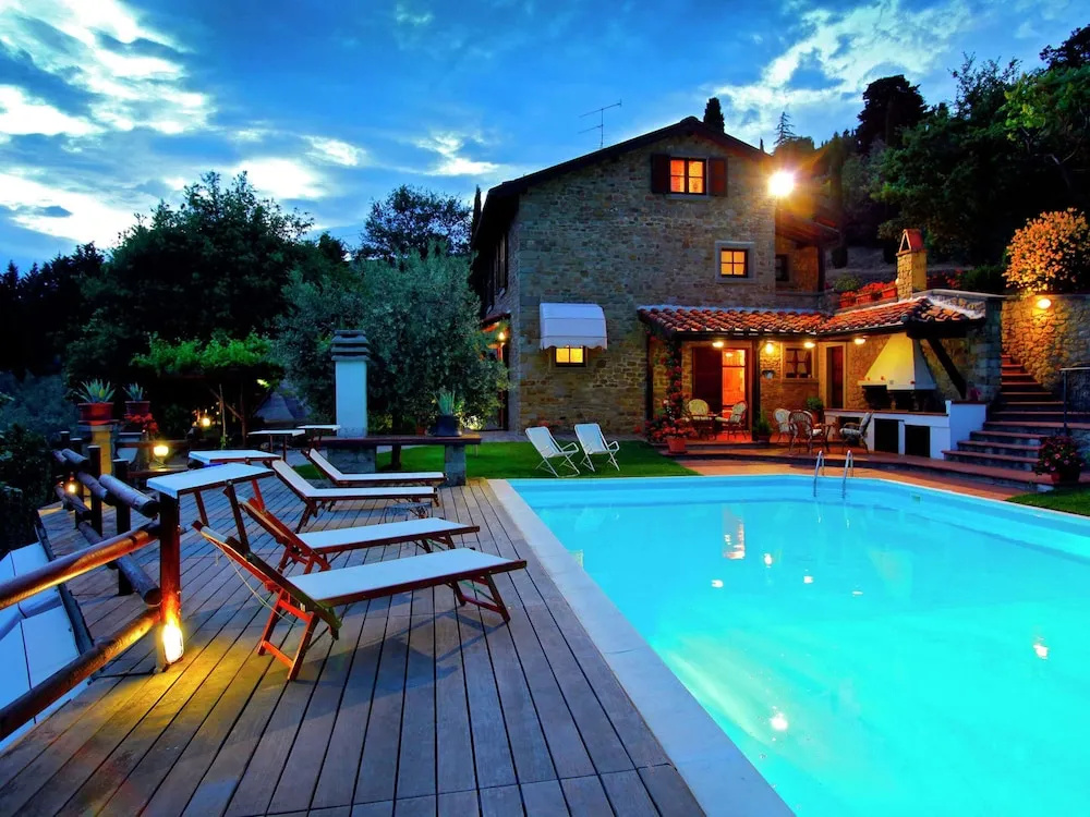 Villa in Tuscany with Pool and Valley Views