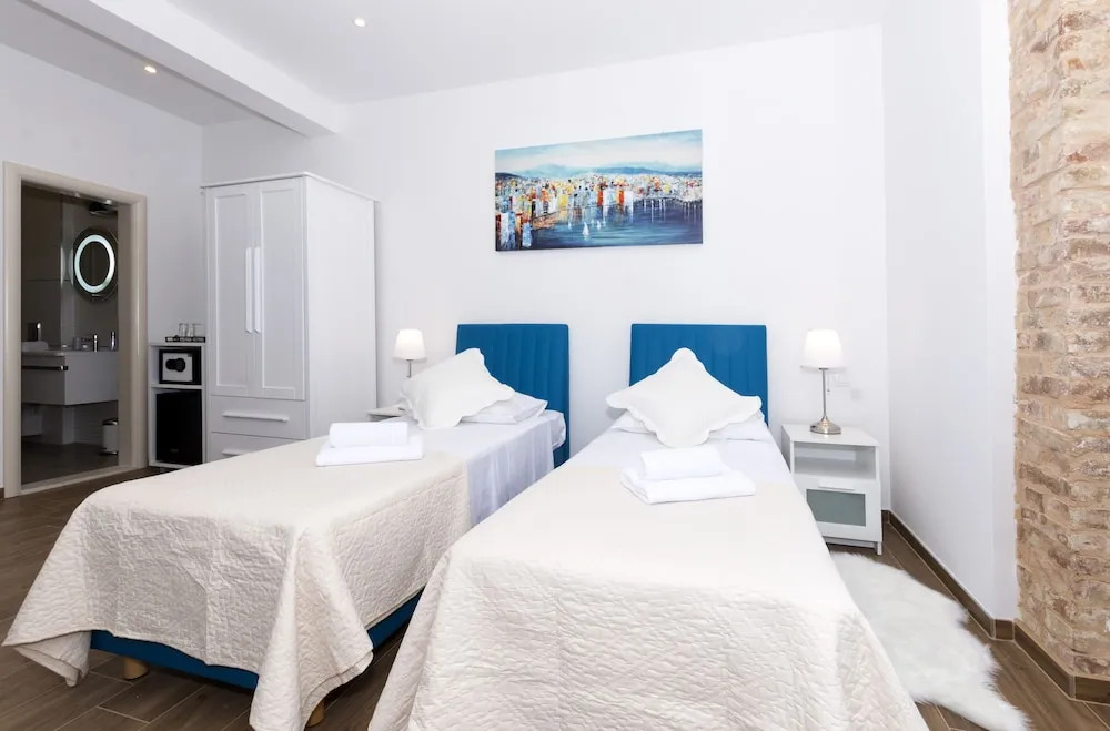 Peruzovic Rooms 3