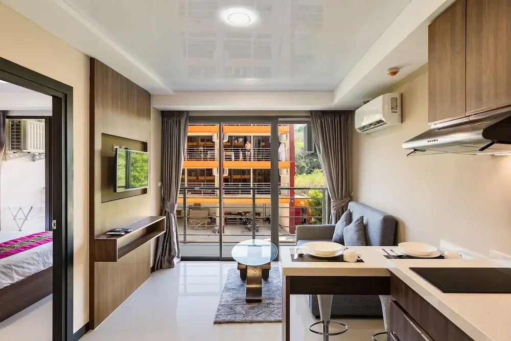 One bedroom Condo in Naiharn P209