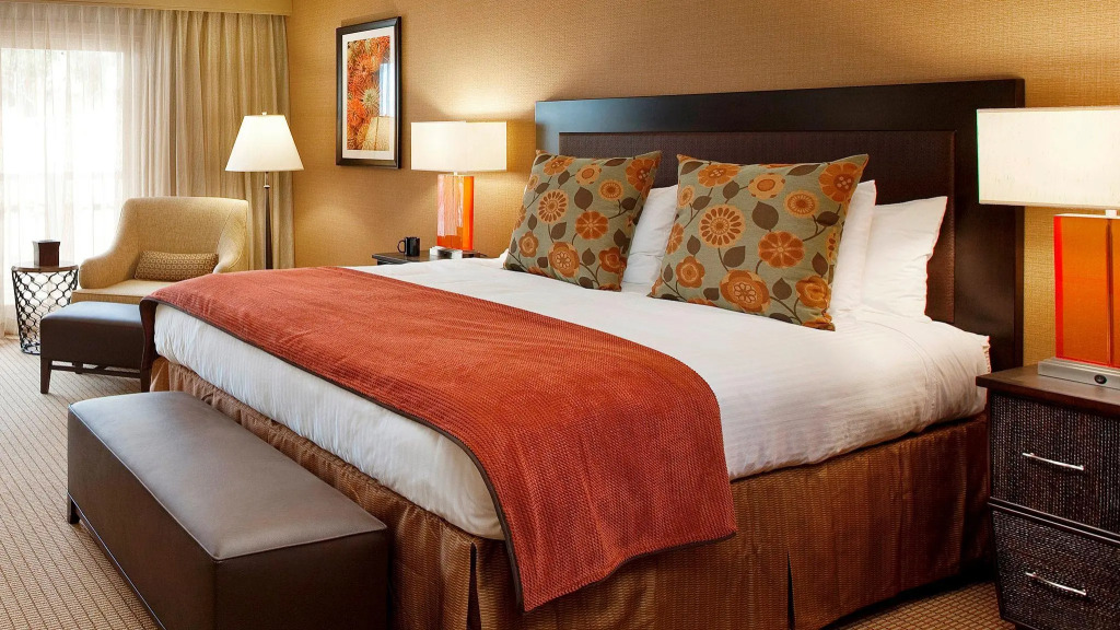 Jamaica Bay Inn Marina Del Rey Tapestry Collection by Hilton