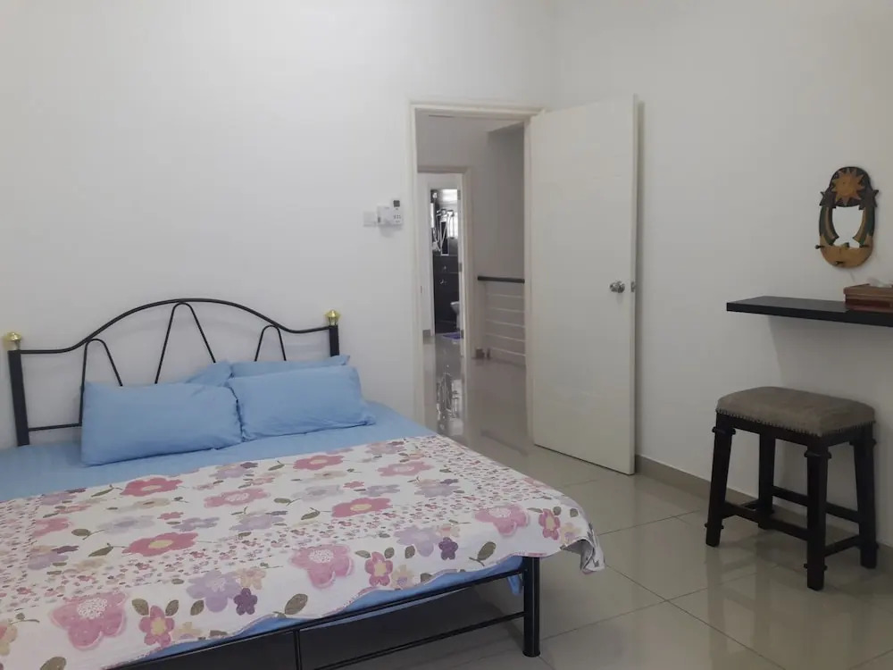 Tampoi Homestay