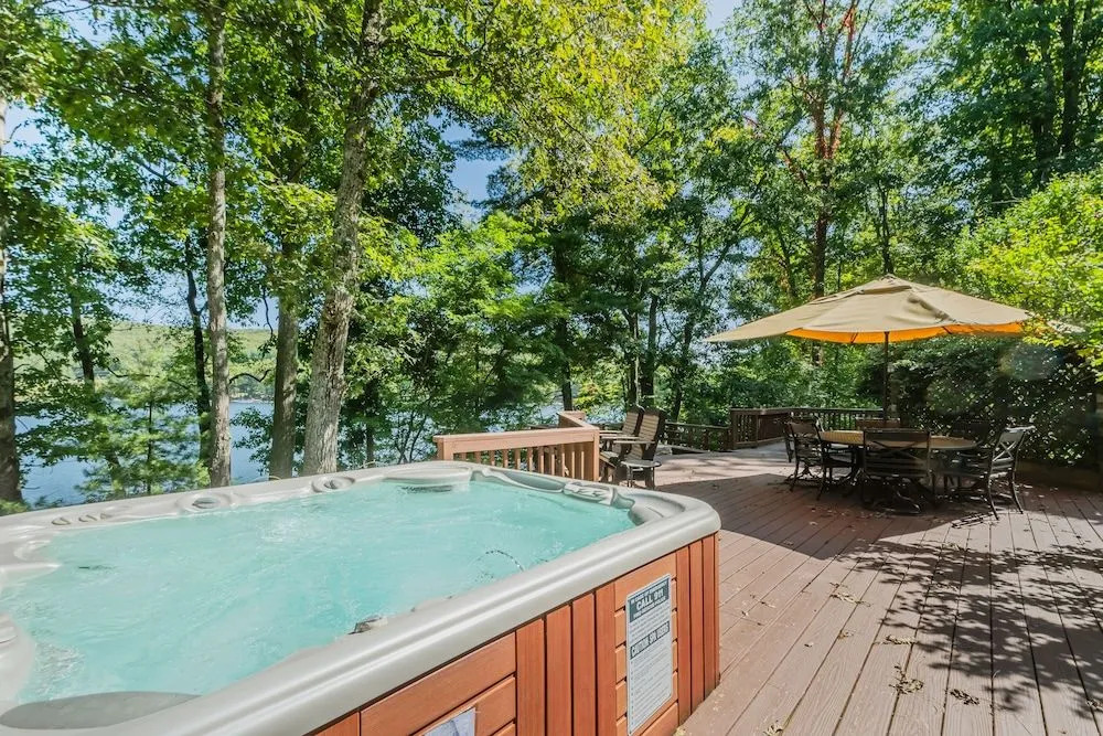 Shelby-on-the-Lake
