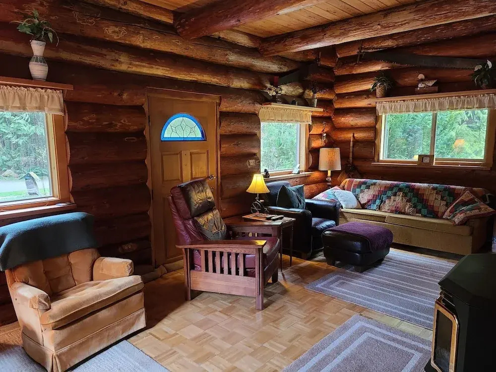 11SL - Wi-Fi - NO PETS Log Cabin - Sleeps 7