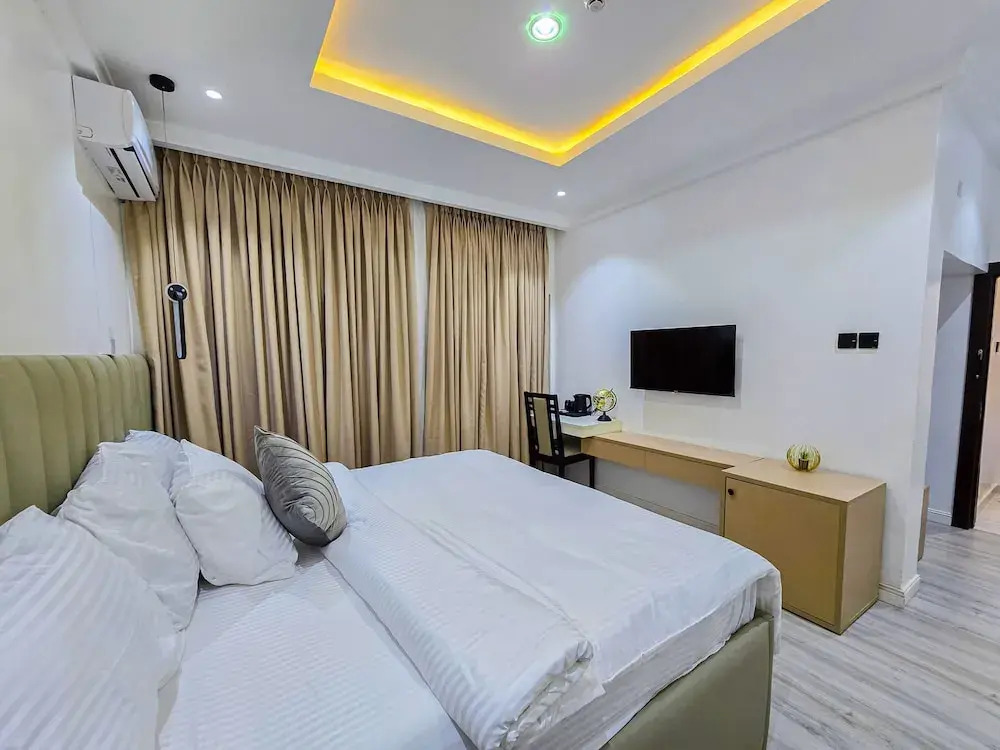 Twinny Hotel & Suites