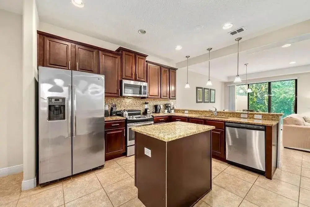 Amazing Home in Davenport 4br 3.5 Bath