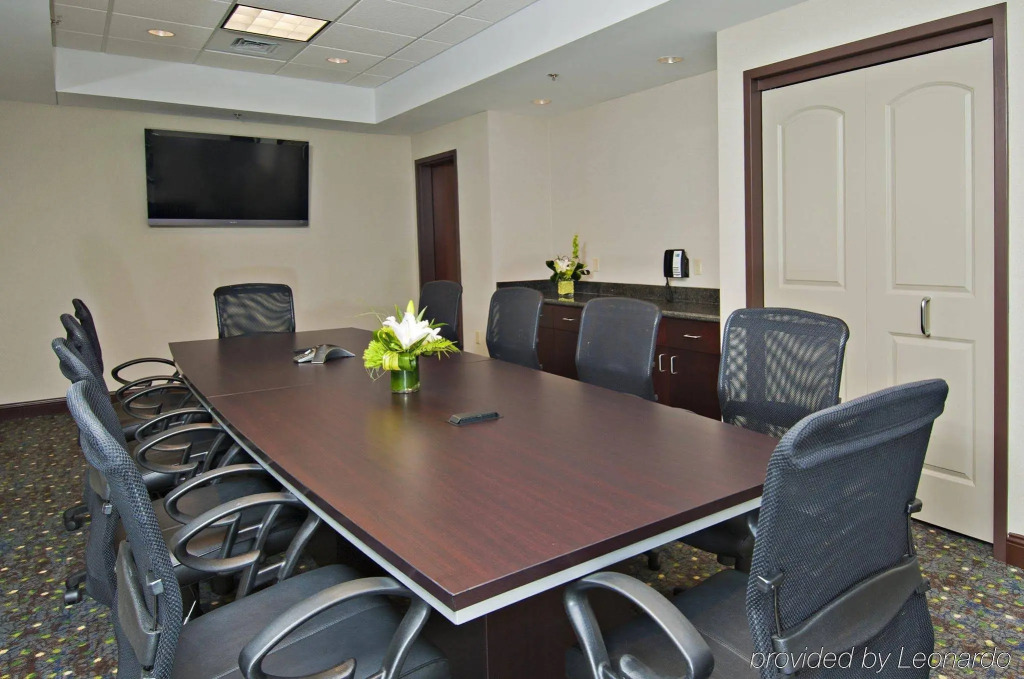 Holiday Inn Express & Suites Morton Peoria Area by IHG