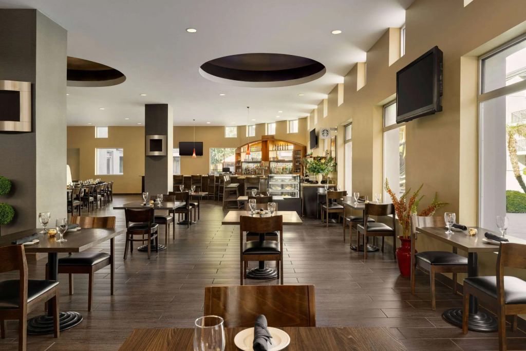 Wyndham Phoenix Airport - Tempe
