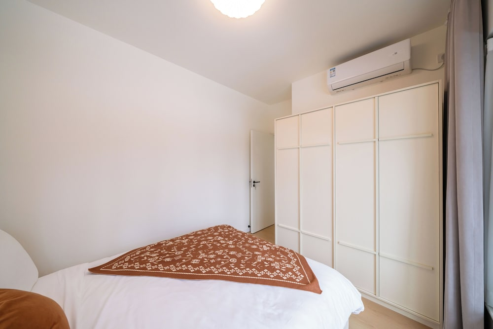 Tyms 3BR 2BA Apt  Gubei Fully Furnished