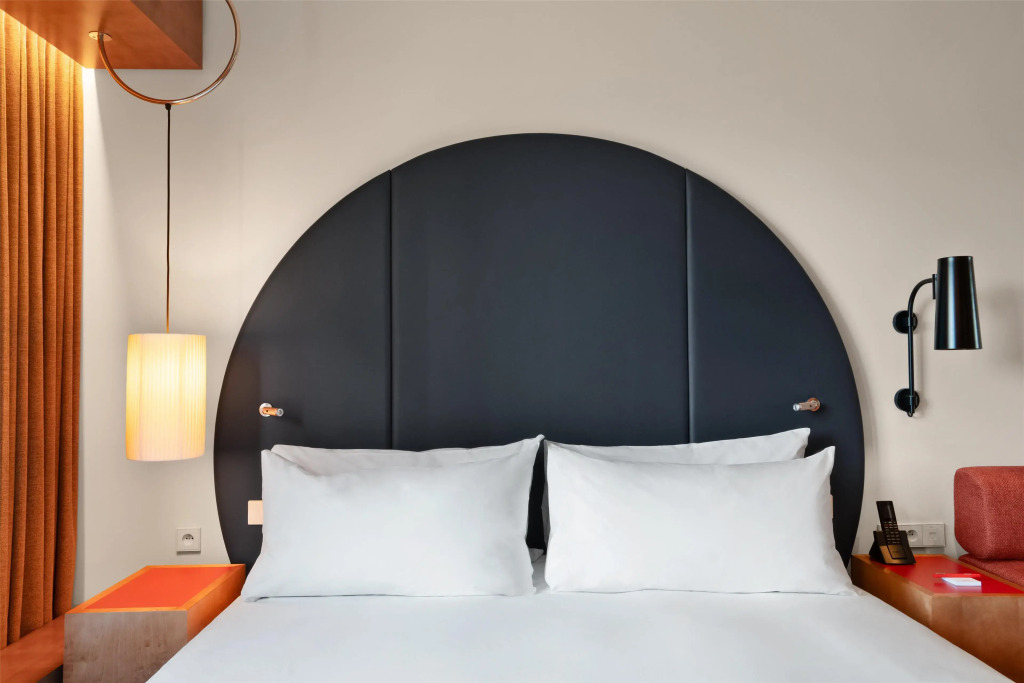 The Standard, Brussels