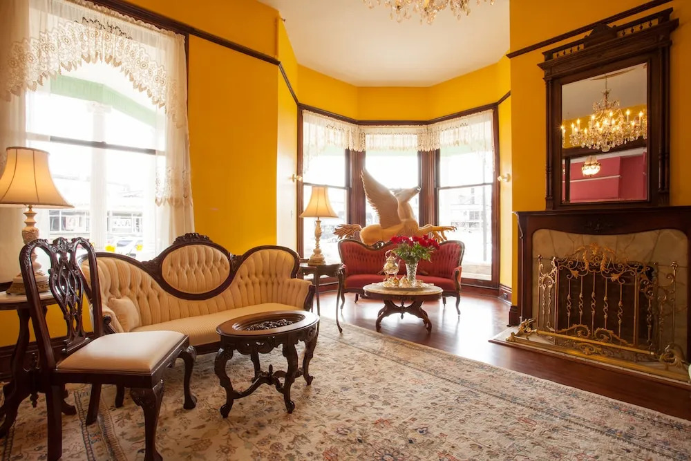 Hassinger Daniels Guest House
