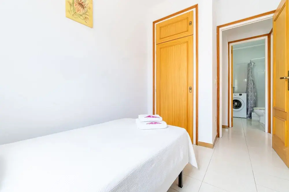 Apartment in Empuriabrava With Lake Views