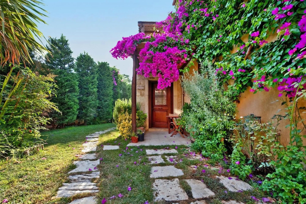 Vacation home in the Archanes with balcony