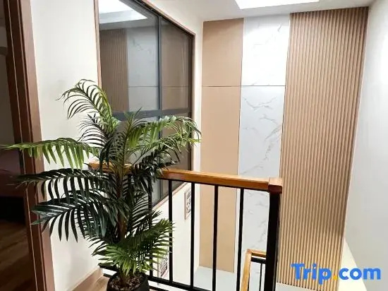 Luxury townhouse with 3 bedrooms and 3 bathrooms in the city center