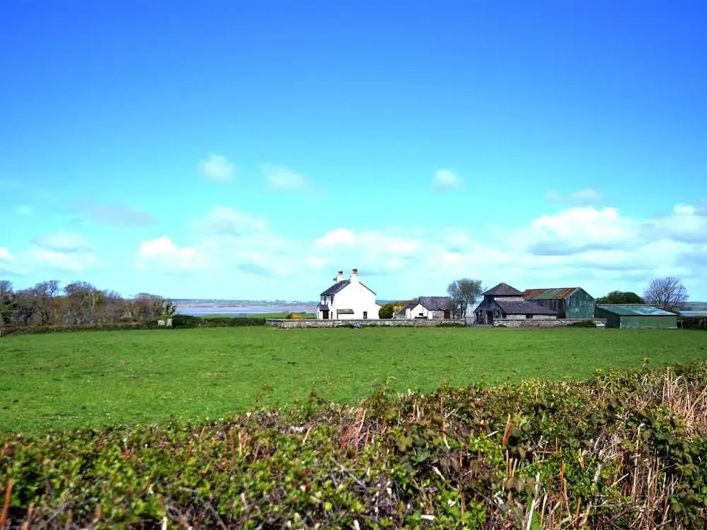 Cozy Holiday Home in Llanfaglan near Sea
