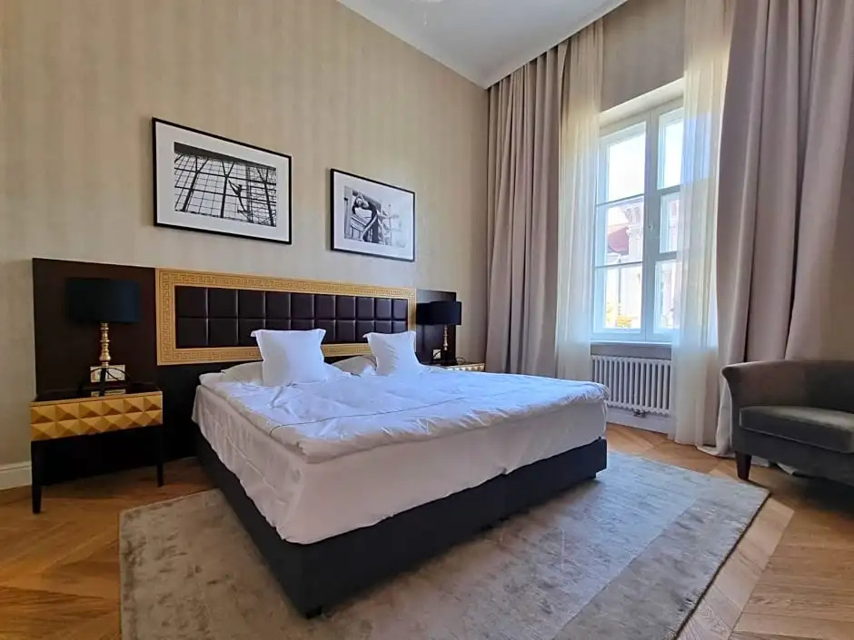 Incanto Old Town Boutique previous Tiffi Old Town Hotel