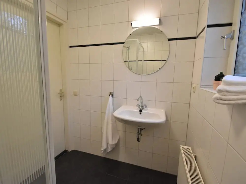Beautifully Furnished Holiday Home With hot tub and Large Garden on the Veluwe