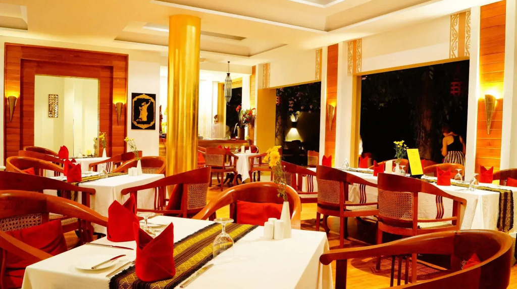 Areindmar Hotel