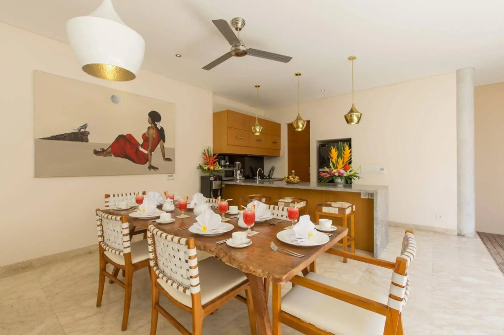 Beautiful Bali Villas - 6 mins walk to the beach