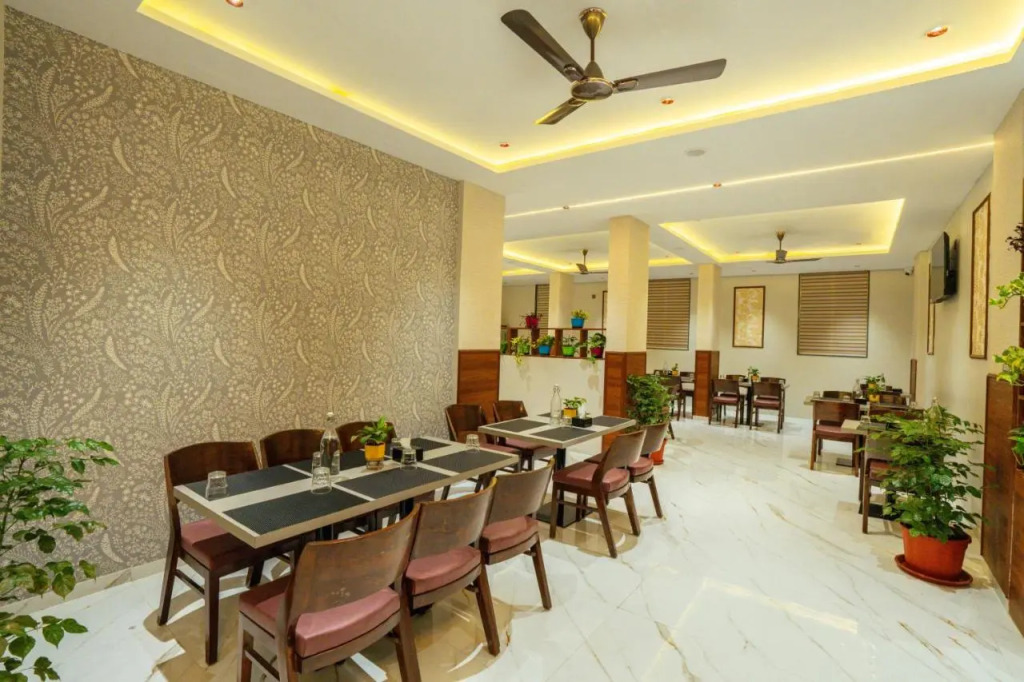 Treebo Grand Royal Imperio, Hinjewadi